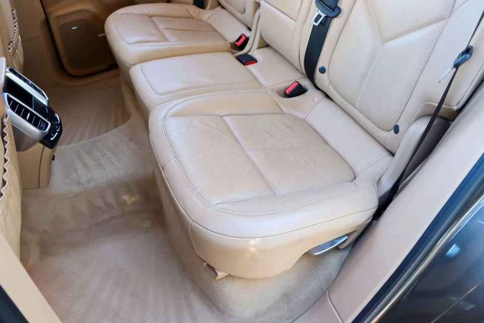 2014 Porsche 958 Cayenne - Image 19 of 20