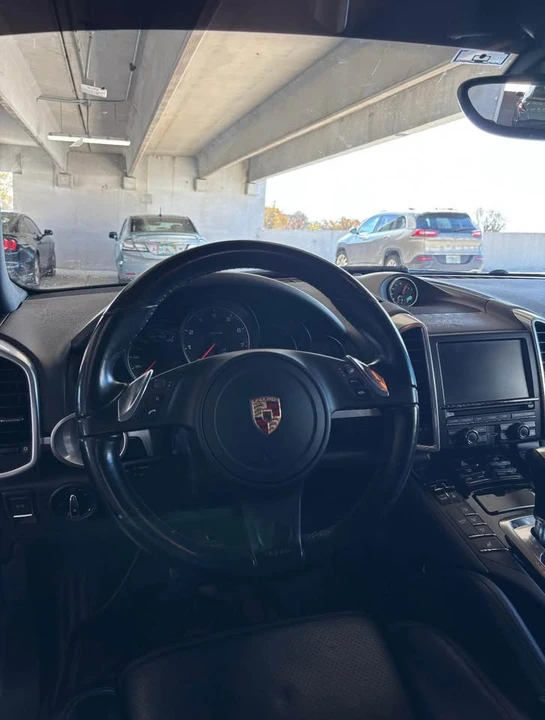 2014 Porsche 958 Cayenne - Image 9 of 13