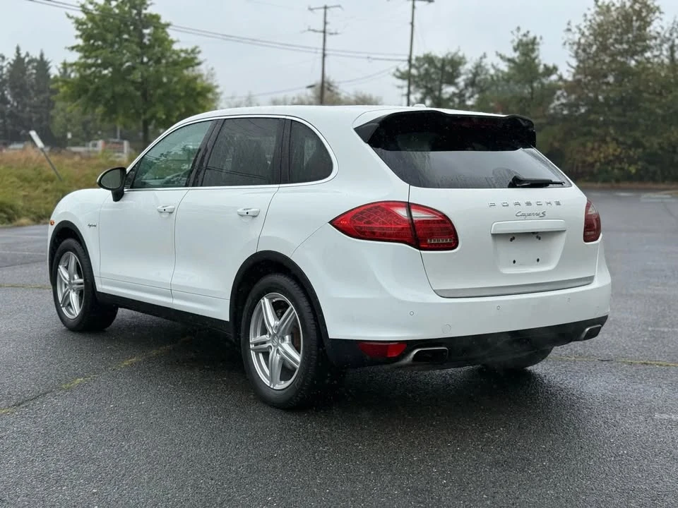 2014 Porsche 958 Cayenne - Image 8 of 20