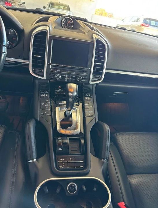 2014 Porsche 958 Cayenne - Image 12 of 13