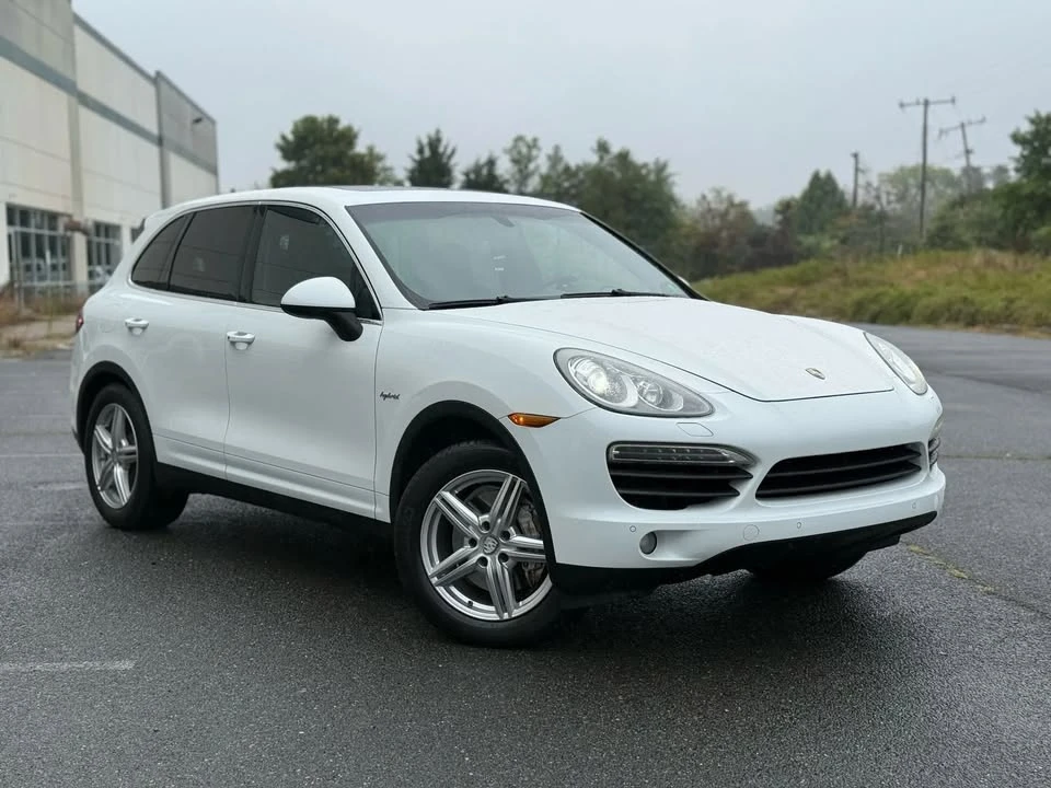2014 Porsche 958 Cayenne - Image 2 of 20