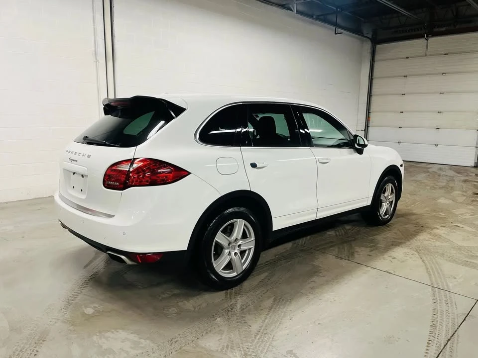 2014 Porsche 958 Cayenne - Image 5 of 16