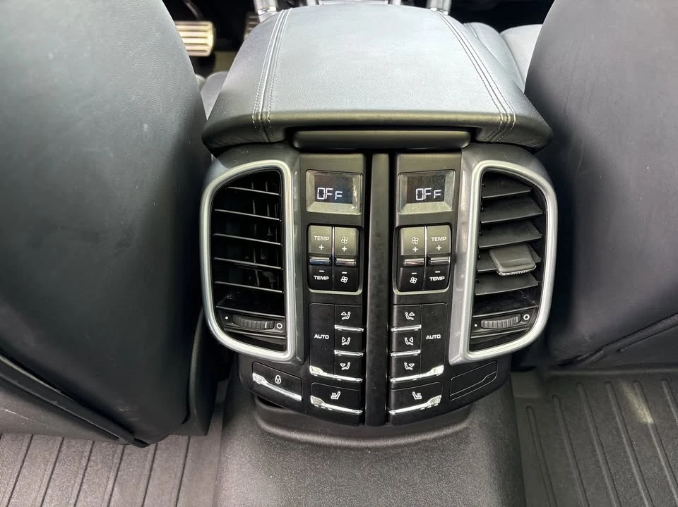 2014 Porsche 958 Cayenne - Image 9 of 19