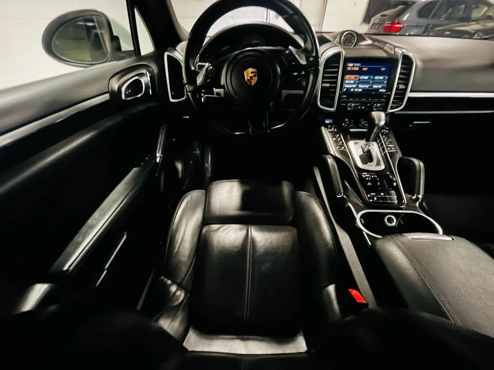 2014 Porsche 958 Cayenne - Image 14 of 16