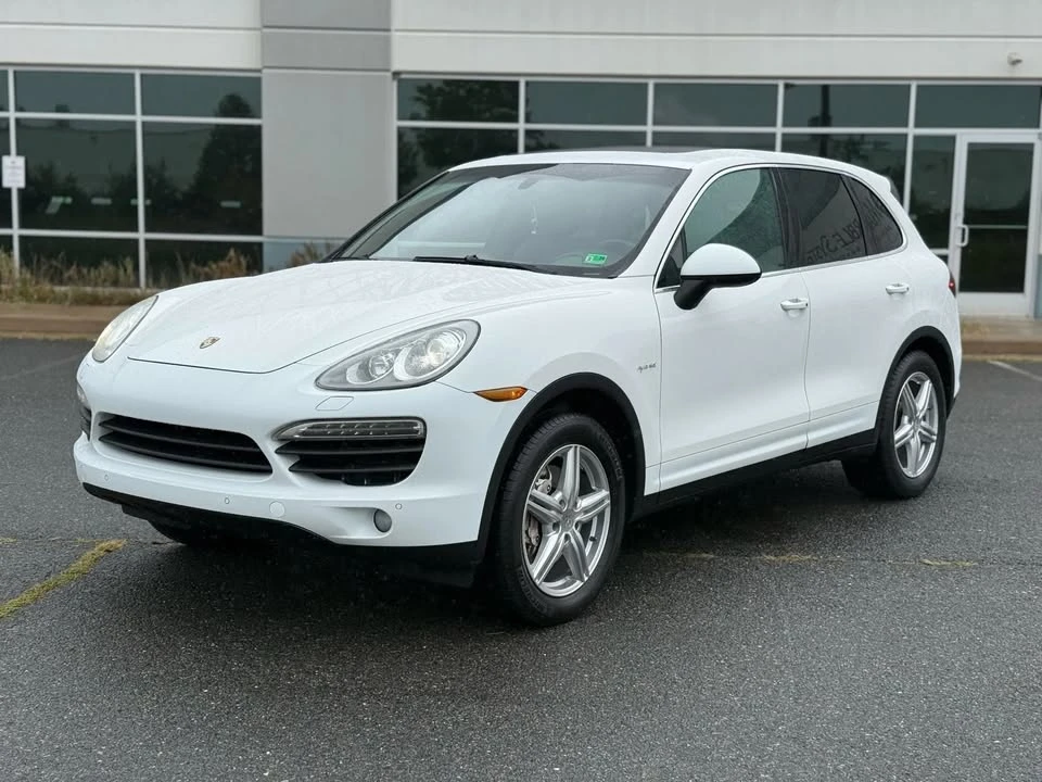 2014 Porsche 958 Cayenne - Image 10 of 20