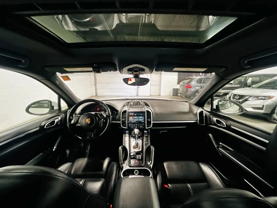 2014 Porsche 958 Cayenne - Image 13 of 16
