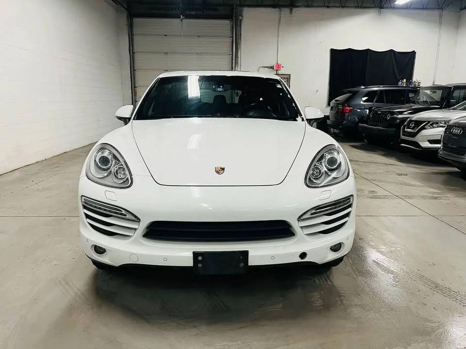 2014 Porsche 958 Cayenne - Image 2 of 16