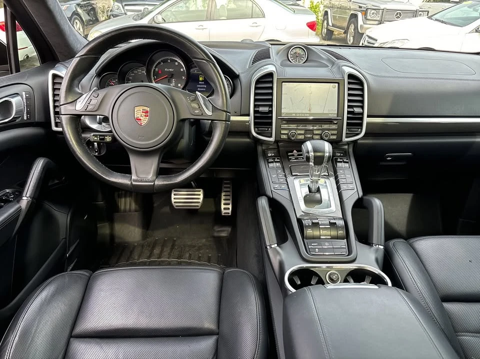 2014 Porsche 958 Cayenne - Image 8 of 19
