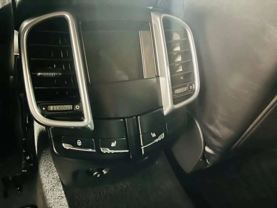 2014 Porsche 958 Cayenne - Image 11 of 16