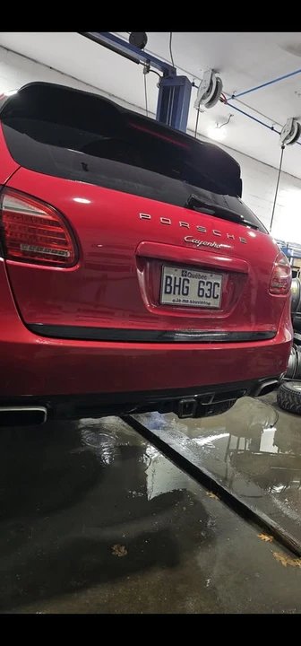 2014 Porsche 958 Cayenne - Image 2 of 2