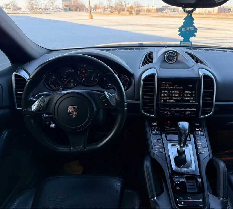2014 Porsche 958 Cayenne - Image 8 of 16