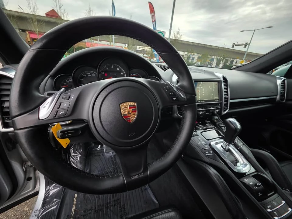 2014 Porsche 958 Cayenne - Image 11 of 18