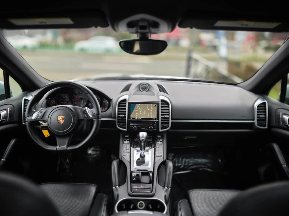 2014 Porsche 958 Cayenne - Image 9 of 18