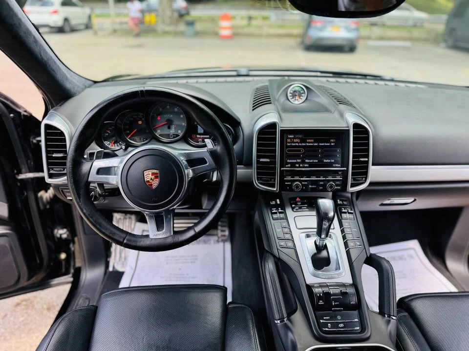 2014 Porsche 958 Cayenne - Image 11 of 18