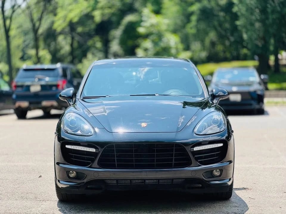 2014 Porsche 958 Cayenne - Image 2 of 18
