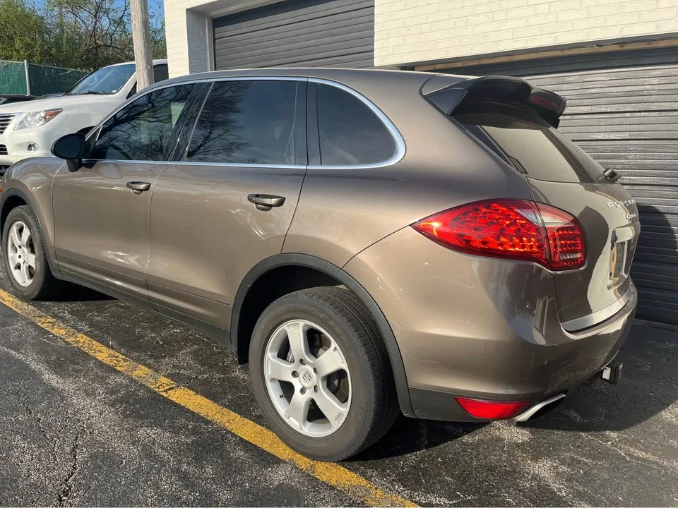2014 Porsche 958 Cayenne - Image 2 of 20