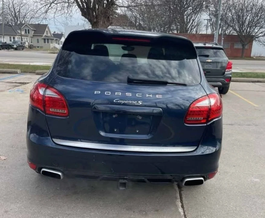 2014 Porsche 958 Cayenne S - Image 7 of 12