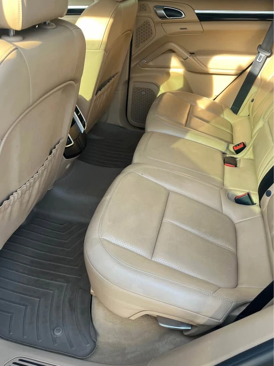 2014 Porsche 958 Cayenne - Image 8 of 20