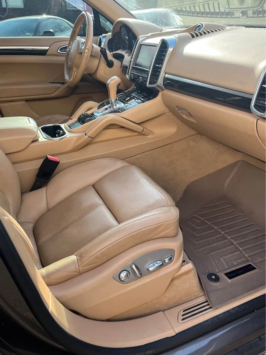 2014 Porsche 958 Cayenne - Image 5 of 20