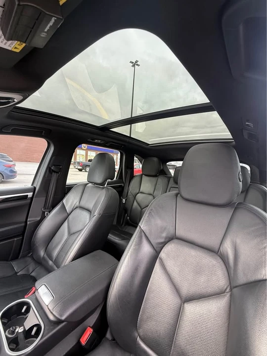 2014 Porsche 958 Cayenne - Image 7 of 16