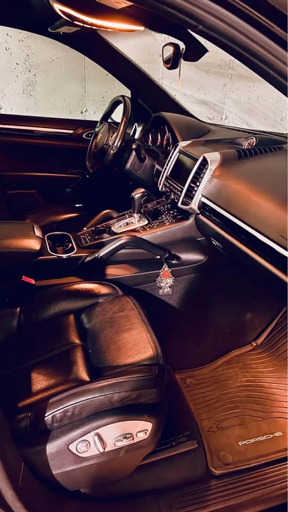 2014 Porsche 958 Cayenne - Image 7 of 8