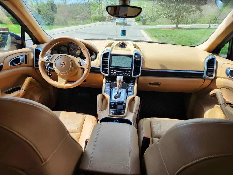 2014 Porsche 958 Cayenne - Image 12 of 20
