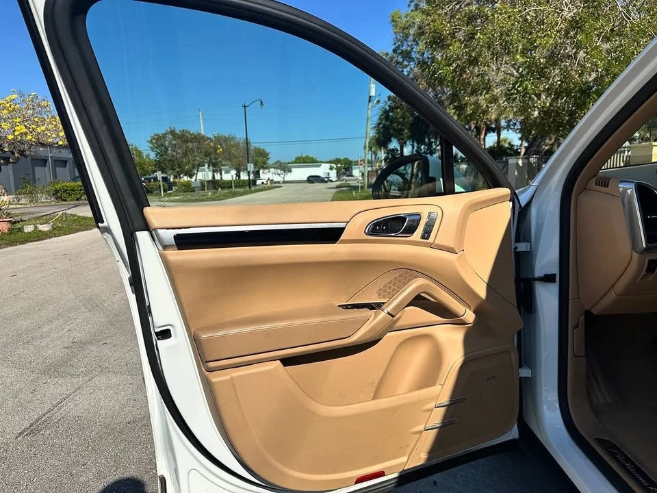 2014 Porsche 958 Cayenne Diesel - Image 18 of 20