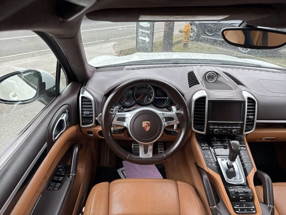 2014 Porsche 958 Cayenne - Image 17 of 20