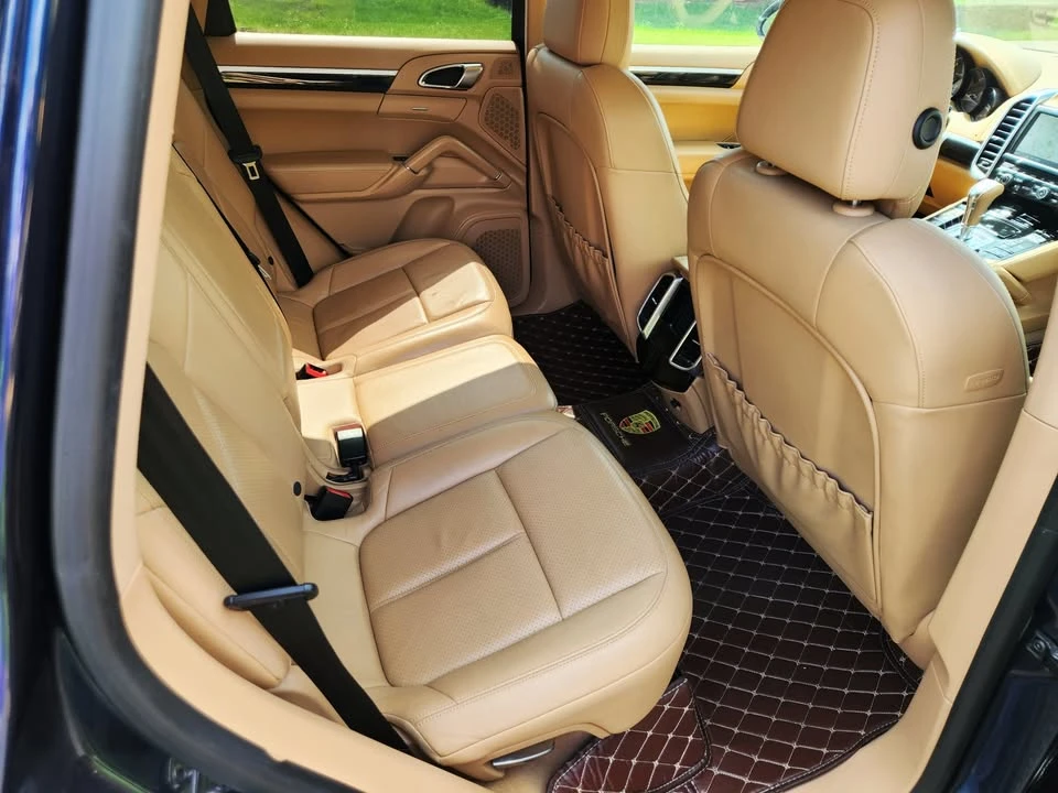 2014 Porsche 958 Cayenne - Image 10 of 20