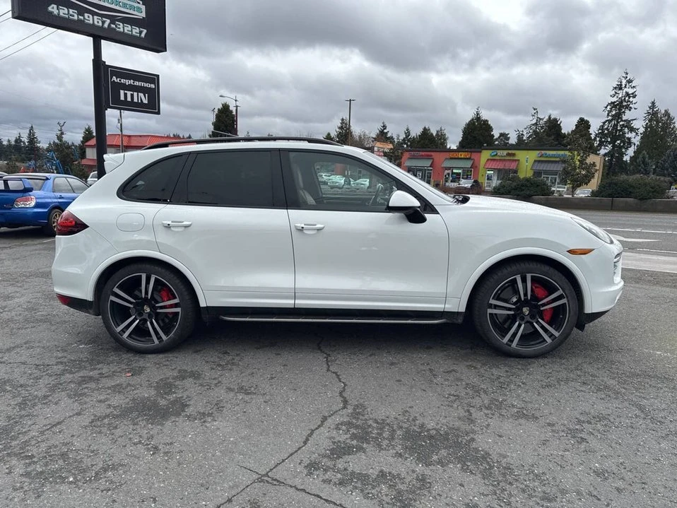 2014 Porsche 958 Cayenne - Image 6 of 20