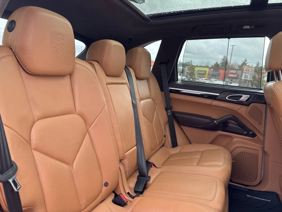 2014 Porsche 958 Cayenne - Image 13 of 20
