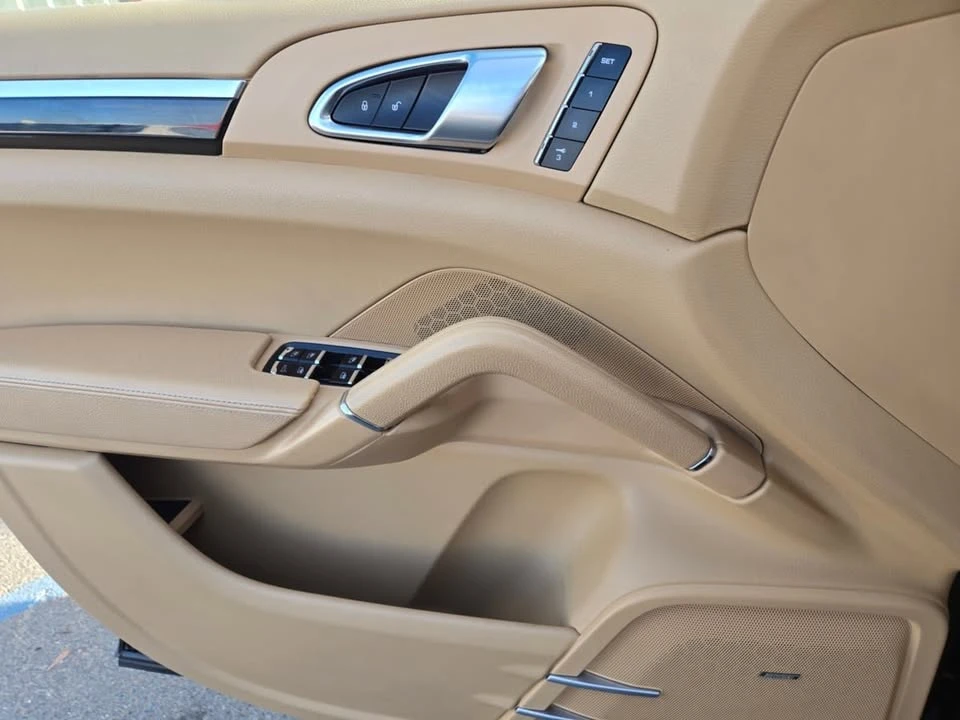 2014 Porsche 958 Cayenne - Image 12 of 15