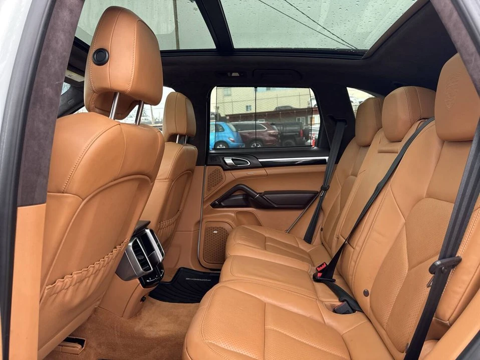 2014 Porsche 958 Cayenne - Image 18 of 20