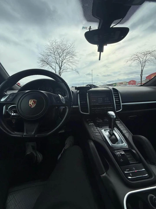 2014 Porsche 958 Cayenne - Image 8 of 11