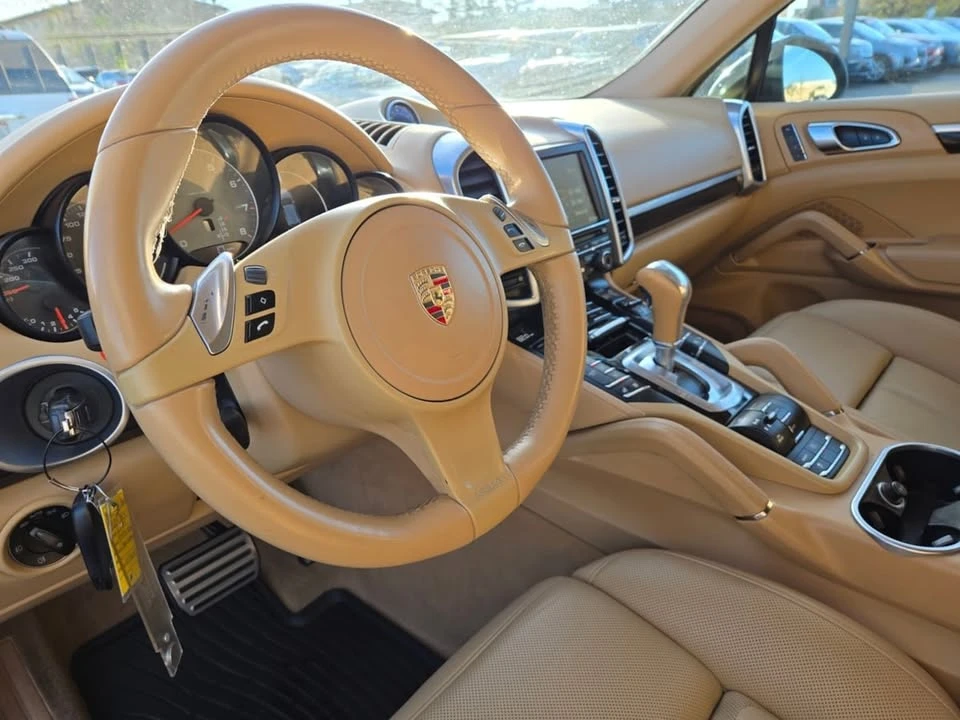 2014 Porsche 958 Cayenne - Image 10 of 15