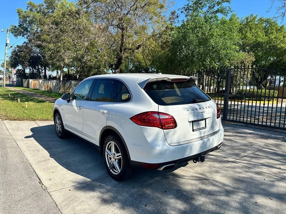 2014 Porsche 958 Cayenne Diesel - Image 9 of 20