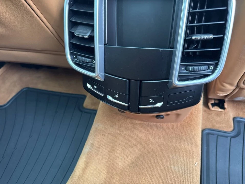 2014 Porsche 958 Cayenne - Image 15 of 20