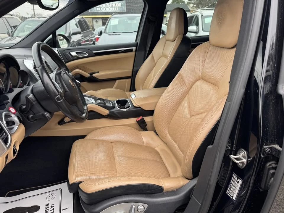 2014 Porsche 958 Cayenne - Image 10 of 20