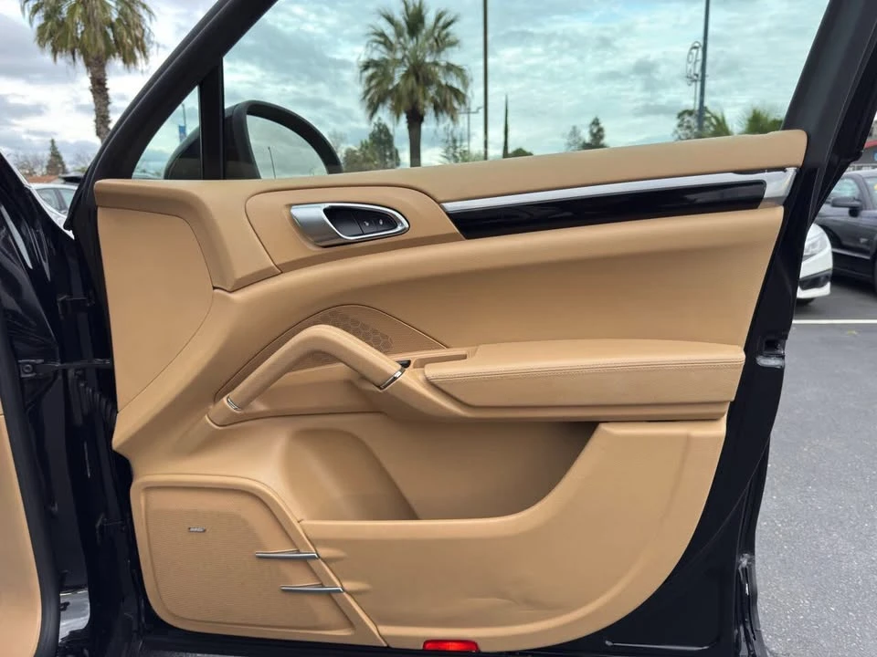 2014 Porsche 958 Cayenne - Image 14 of 20