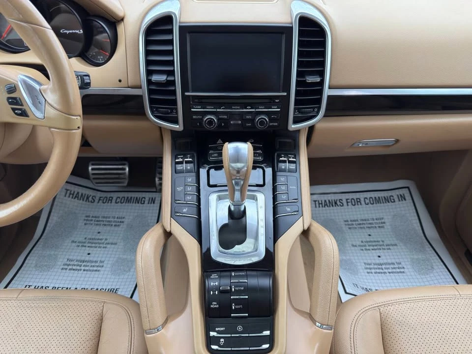 2014 Porsche 958 Cayenne - Image 18 of 20