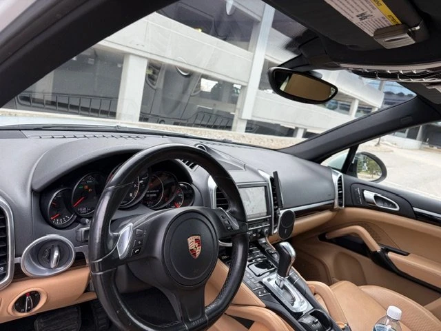 2014 Porsche 958 Cayenne - Image 7 of 10