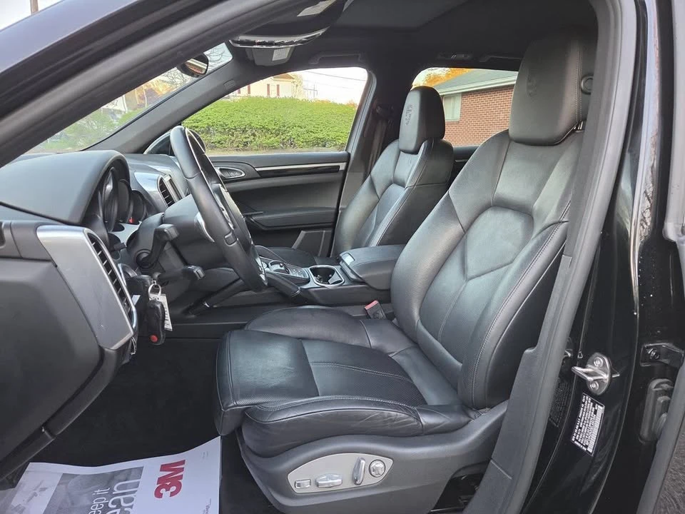2014 Porsche 958 Cayenne - Image 10 of 20