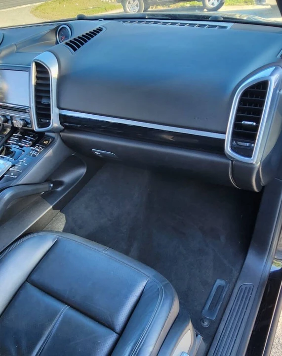 2014 Porsche 958 Cayenne - Image 10 of 20