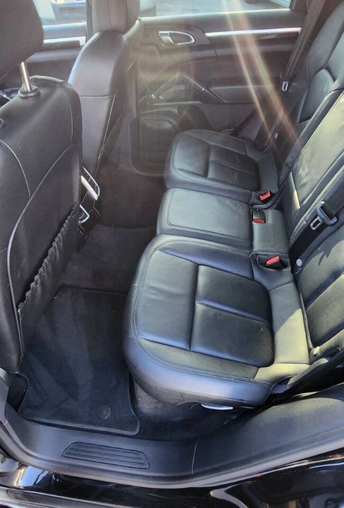 2014 Porsche 958 Cayenne - Image 7 of 20