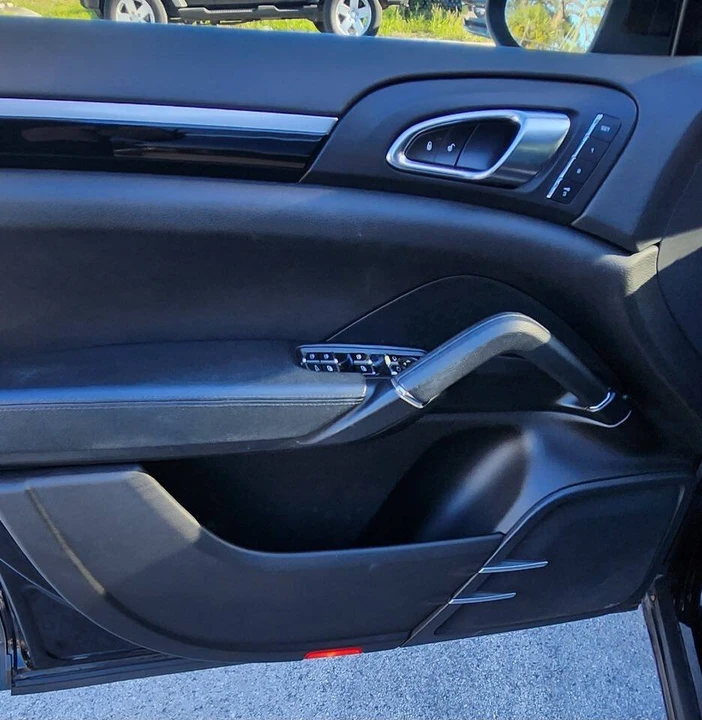2014 Porsche 958 Cayenne - Image 16 of 20