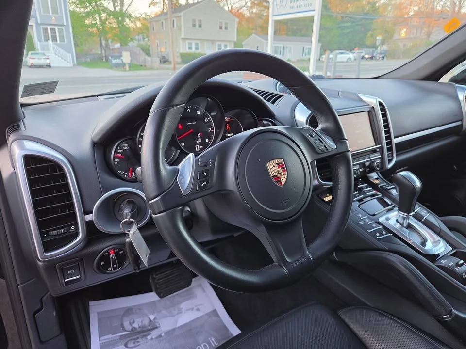2014 Porsche 958 Cayenne - Image 12 of 20