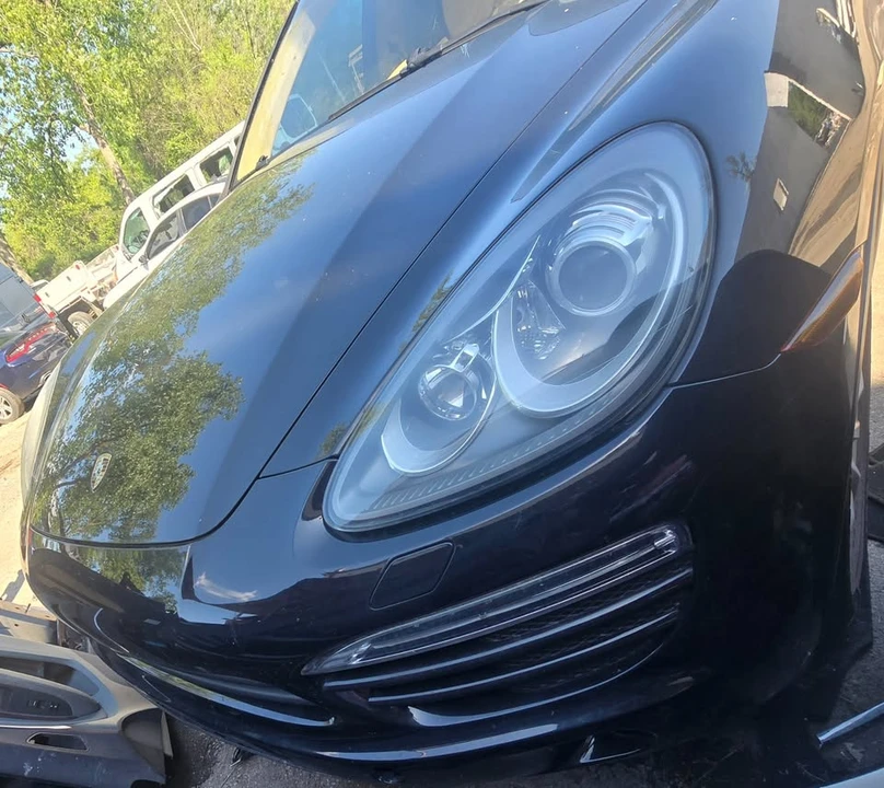 2014 Porsche 958 Cayenne - Image 2 of 10