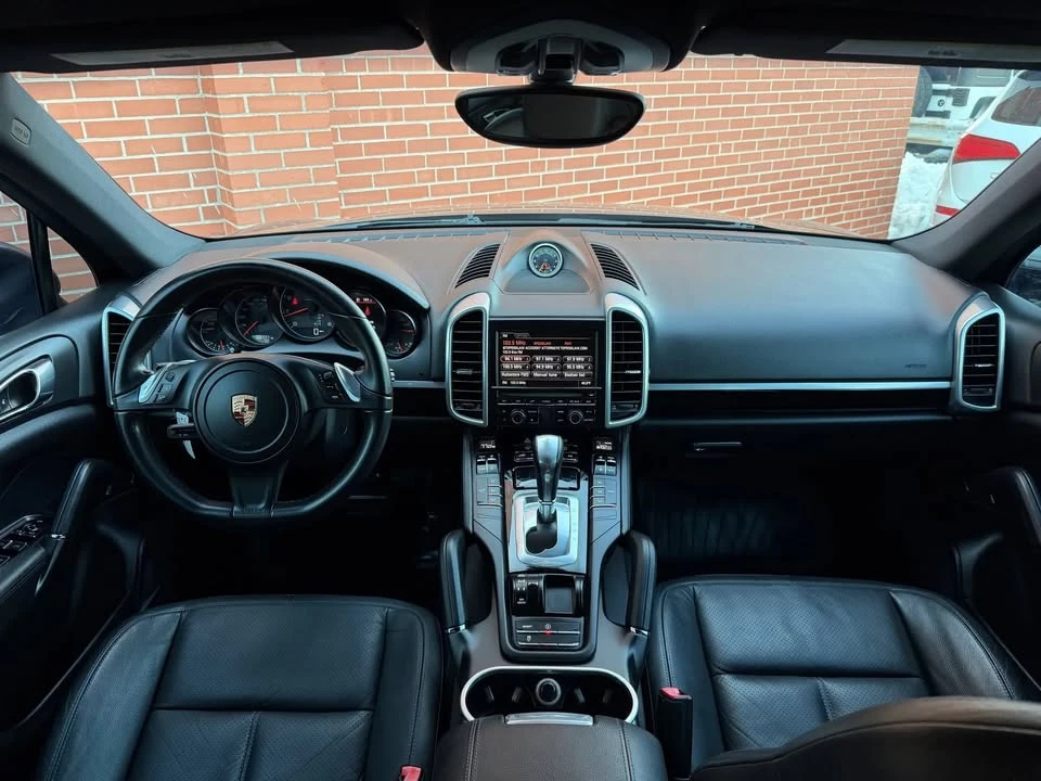 2014 Porsche 958 Cayenne - Image 9 of 20