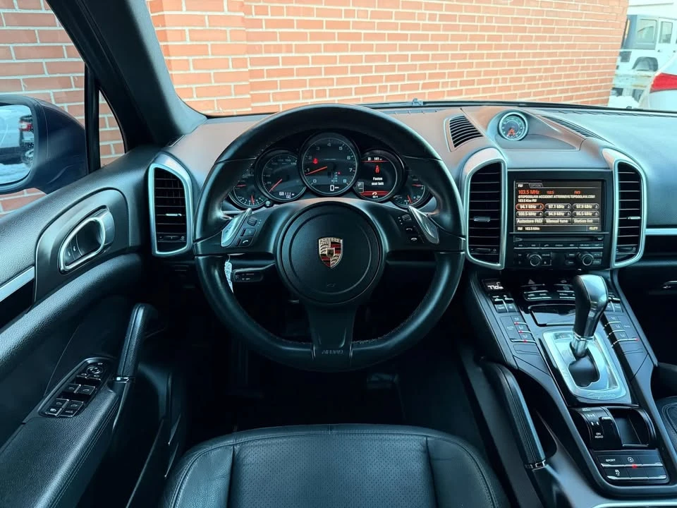 2014 Porsche 958 Cayenne - Image 10 of 20