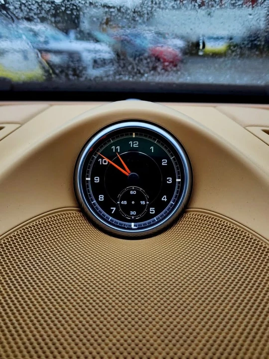 2014 Porsche 958 Cayenne - Image 4 of 20